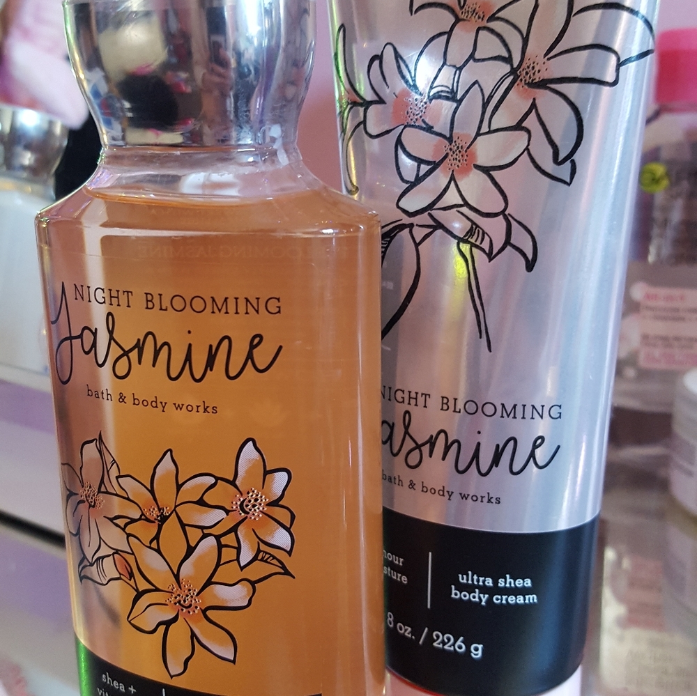 Bath and Body Works Lotion and Shower Gel Combo